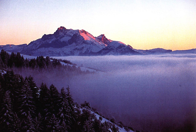 L'Obiou vu de La Chaud (isère 38)